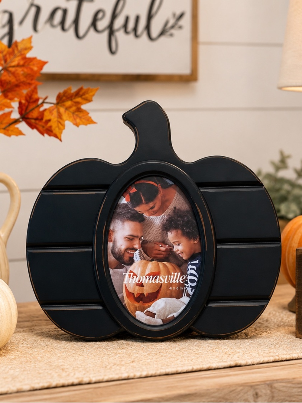 NWT Thomasville Black Pumpkin Picture Frame 10x9 – Holds 4x6 Photo – Fall Decor